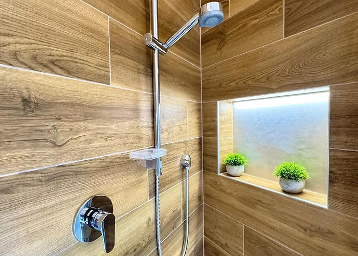 Royal House - Parcheggio Gratuito E Wi-fi * Bolonya