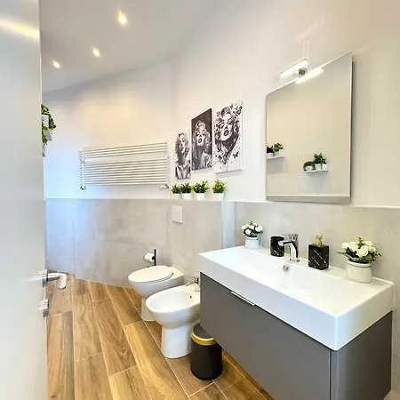 Apartament Royal House - Parcheggio Gratuito E Wi-fi *