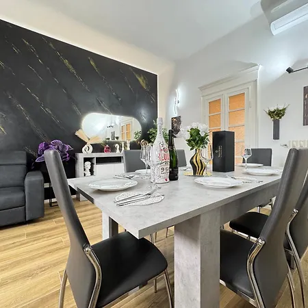 Royal House - Parcheggio Gratuito E Wi-fi *