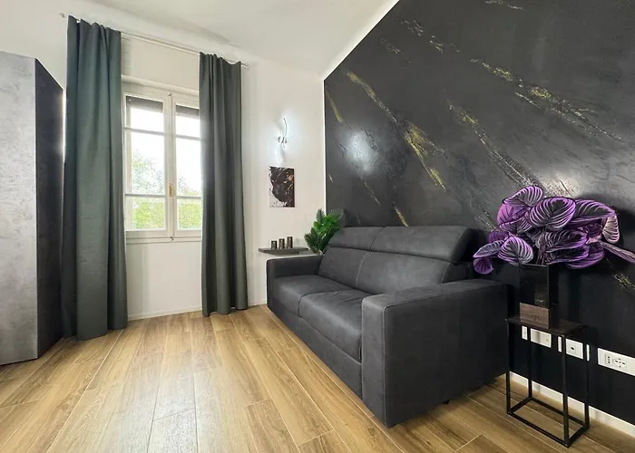 شقة Royal House - Parcheggio Gratuito E Wi-fi