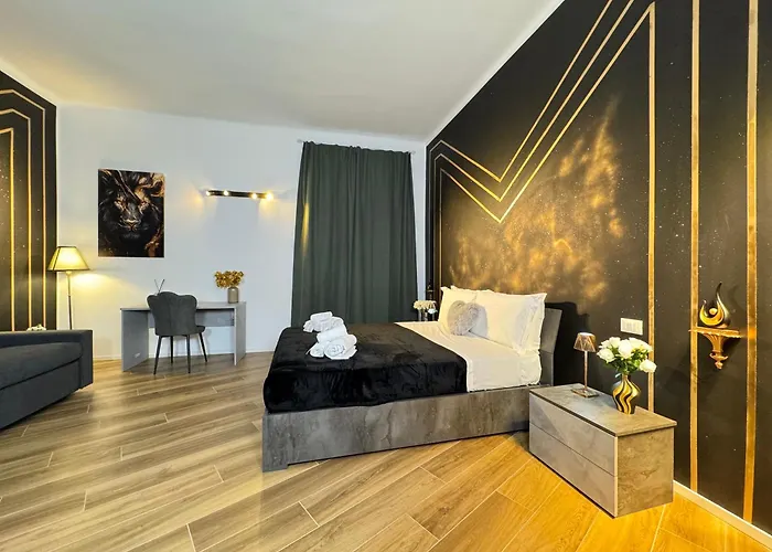 Royal House - Parcheggio Gratuito E Wi-fi Bolonya