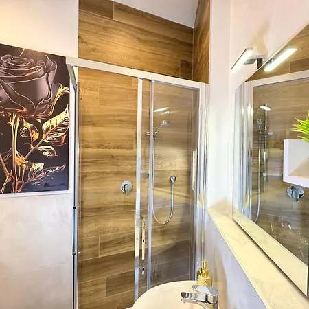 Royal House - Parcheggio Gratuito E Wi-fi