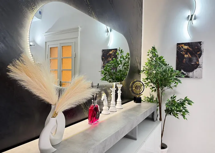 Royal House - Parcheggio Gratuito E Wi-fi