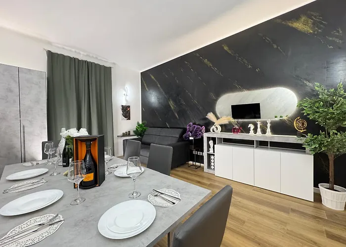 Royal House - Parcheggio Gratuito E Wi-fi Bologne